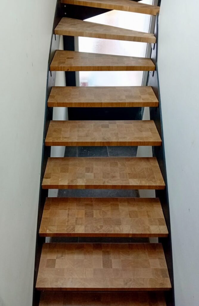ESCALIER (1)